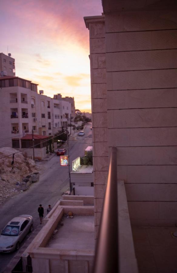 شقة مفروشة فرش فاخر ٣ غرف نوم في طبربور عمان ภายนอก รูปภาพ